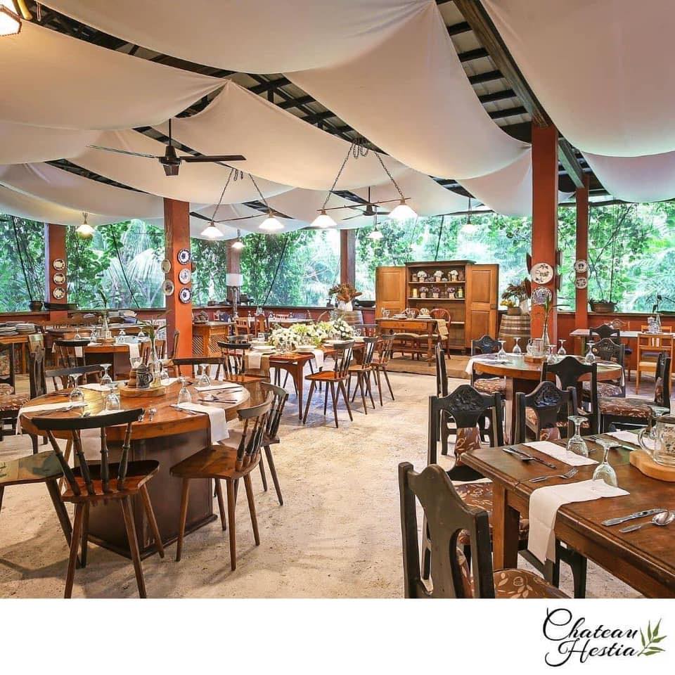 Chateau Hestia Garden Restaurant